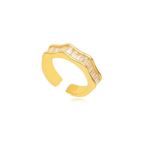 Detalhes do produto Anel Orgânico Confeccionado em Banho de Ouro Amarelo de 18K, Cravejado em Zircônias em Forma de Baguete. Anel Altura: 0,3cm Largura: 0,5 cm