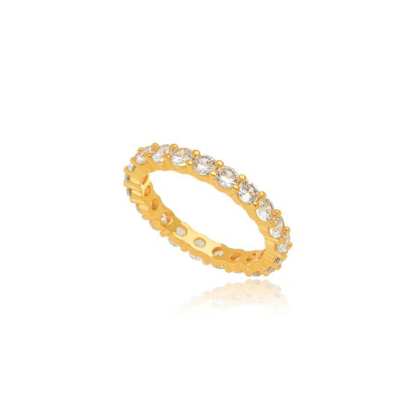 DETALHES DO PRODUTO Anel Aparador Cravejado com Zirconias no Cristal Confeccionada em Banho de Ouro 18K Anel Largura: 3mm Peso: 2,6