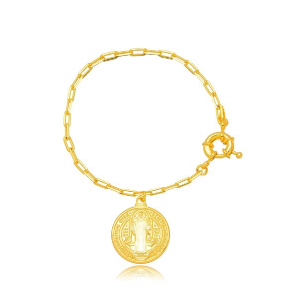 Pulseira Medalha de São Bento Lisa Confeccionado em Banho de Ouro amarelo 18K. Pulseira Comprimento: 18cm Altura: 0,2cm Fecho: Boia Largura Pingente: 2cm