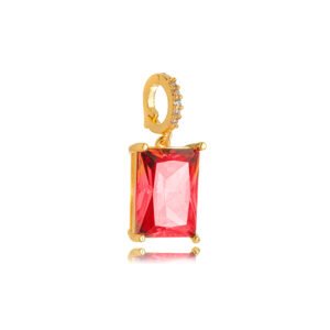 O Pingente Retangular Rubi com banho de ouro 18k é um acessorio versátil e atemporal, que certamente se tornará um item querido em sua coleção. Seja para presentear alguém especial ou para se presentear, essa joia é uma escolha encantadora que certamente irá impressionar.