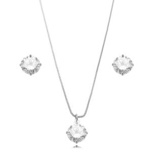 Descubra a beleza atemporal do Conjunto de Colar e Brincos Ponto de Luz Com Banho em Ródio Branco. Este conjunto encantador apresenta um design simples e elegante, com pontos de luz brilhantes que capturam a luz de forma deslumbrante. O acabamento com Banho em Ródio Branco adiciona um toque de luxo, tornando este conjunto perfeito para qualquer ocasião. Seja para uso diário ou para uma ocasião especial, este conjunto irradia elegância e sofisticação.