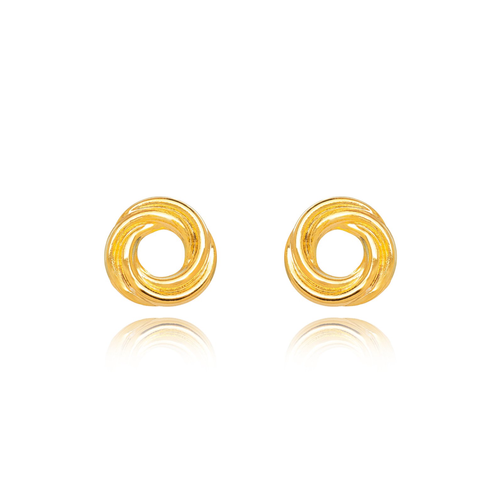 Adorne-se com a beleza divina do nosso Brinco em Forma de Nó da Autenza Semijoias. Este brinco é uma verdadeira obra-prima de elegância e sofisticação. Seja para um evento especial ou para elevar o seu visual cotidiano, este brinco adiciona um toque de refinamento e charme. Fabricado com materiais de alta qualidade e um acabamento impecável, este acessório é uma escolha perfeita para quem busca estilo e qualidade. Deixe sua beleza brilhar com Autenza Semijoias.